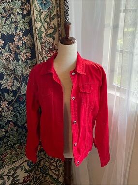 NWoT Red Denim Jean Jacket with Pockets and Collar, Silver Metal Buttons.